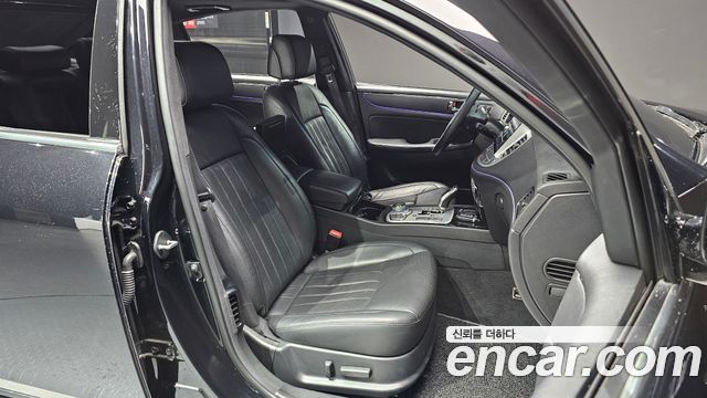 Hyundai Genesis 2012 thumb 10
