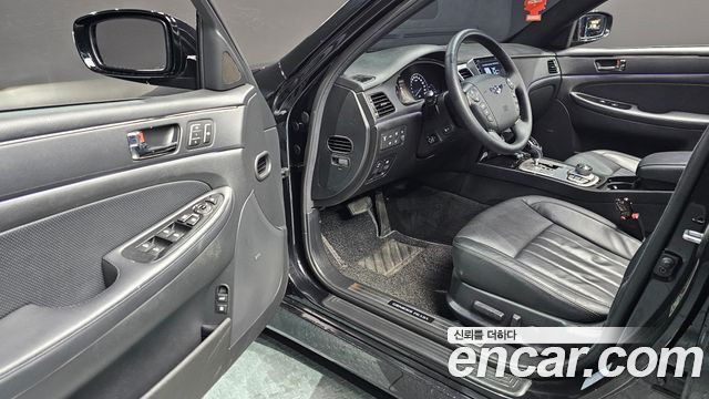 Hyundai Genesis 2012 thumb 11