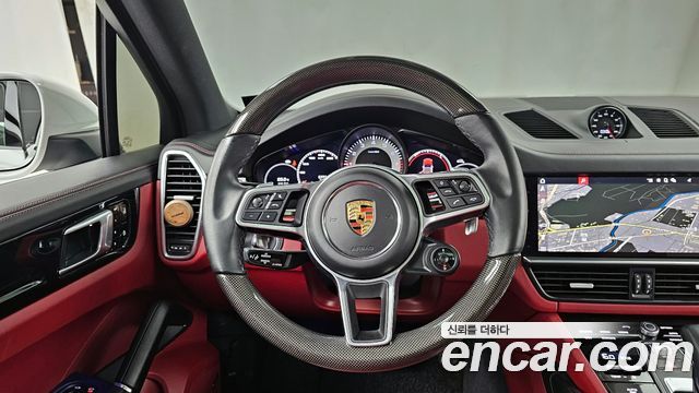 Porsche Cayenne 2021 thumb 12