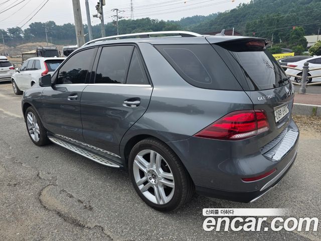 Mercedes-Benz GLE 2018 thumb 7