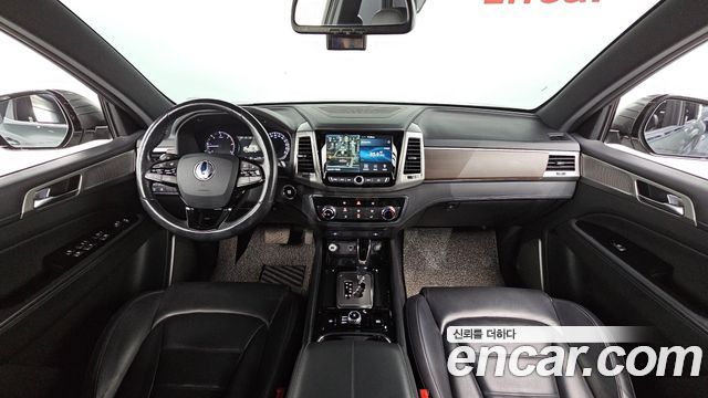 SsangYong Rexton 2018 thumb 8