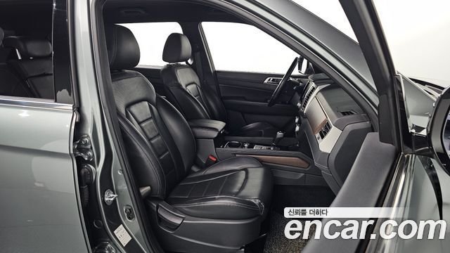 SsangYong Rexton 2018 thumb 11