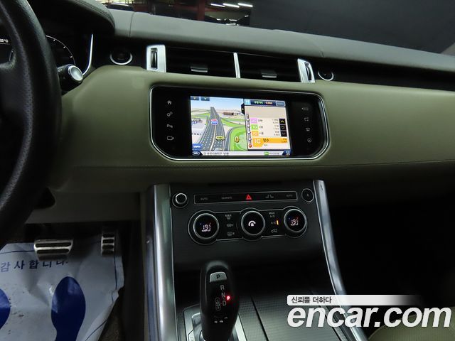 Land Rover Range Rover Sport 2016 thumb 11