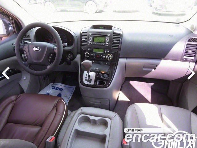 Kia Carnival 2013 thumb 6
