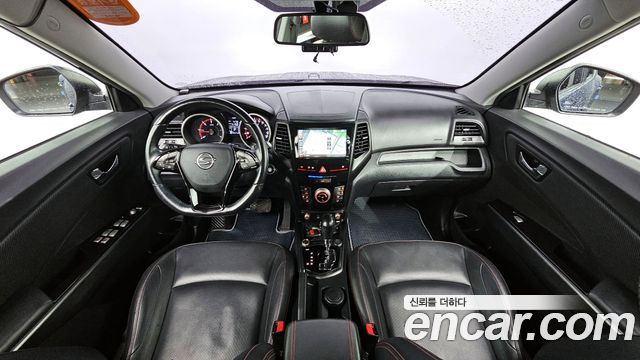 SsangYong Tivoli 2016 thumb 8