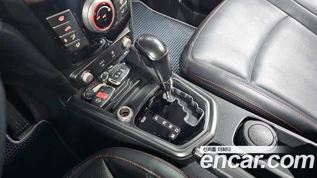 SsangYong Tivoli 2016 thumb 10