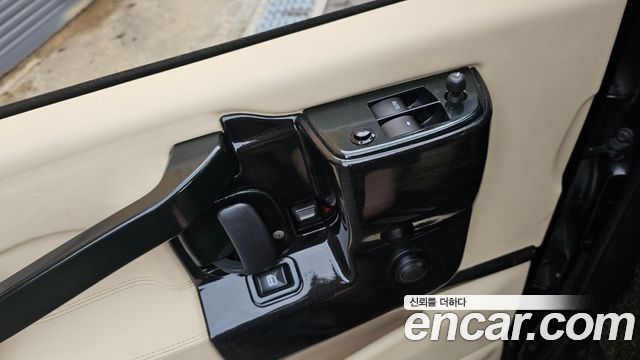 Chevrolet Express Van 2017 thumb 10