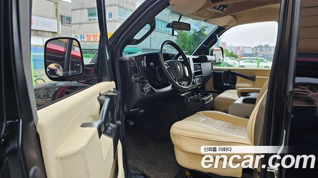 Chevrolet Express Van 2017 thumb 11