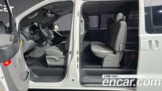 Hyundai Starex 2018 thumb 10