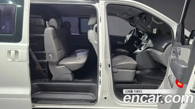 Hyundai Starex 2018 thumb 12
