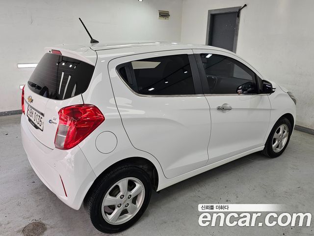 Chevrolet Spark 2017 thumb 6