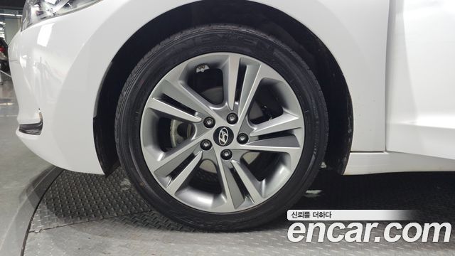 Hyundai Avante 2018 thumb 6