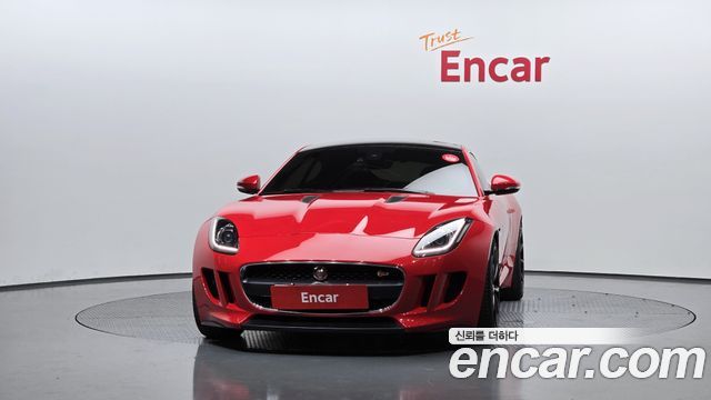 Jaguar F-Type 2015 thumb 4