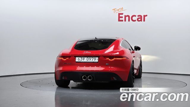 Jaguar F-Type 2015 thumb 5