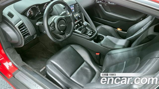 Jaguar F-Type 2015 thumb 8
