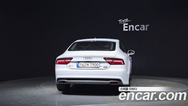 Audi A7 2015 thumb 5