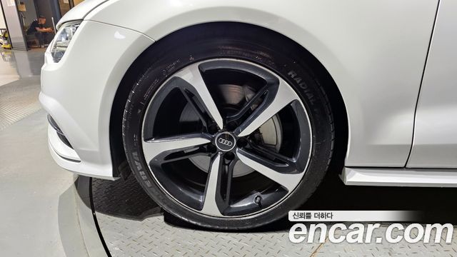 Audi A7 2015 thumb 6