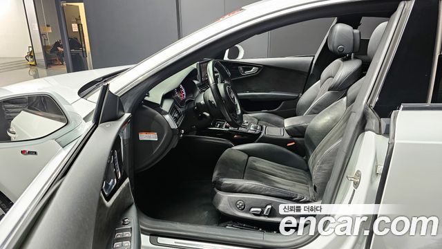 Audi A7 2015 thumb 11