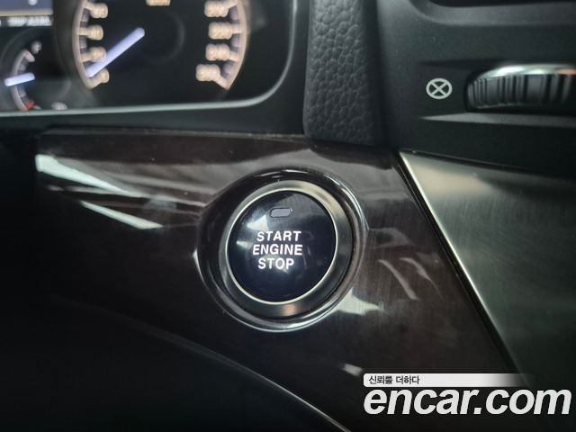 SsangYong Chairman 2010 thumb 11