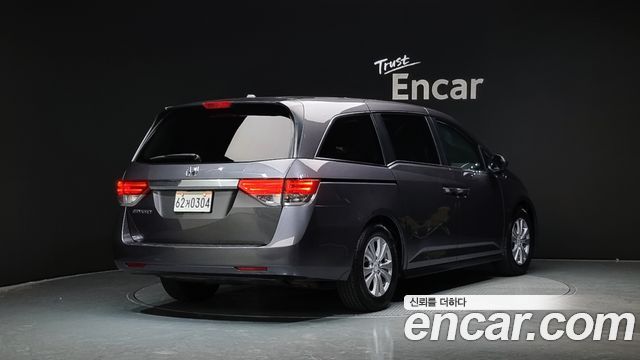 Honda Odyssey 2015 thumb 3