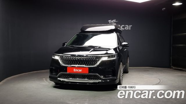 Kia Carnival 2021 thumb 4
