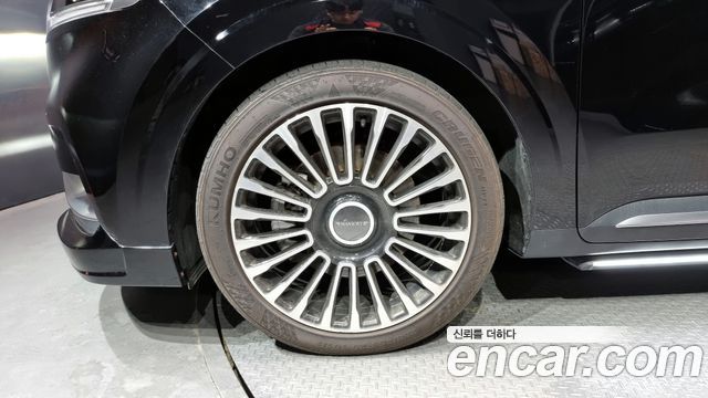 Kia Carnival 2021 thumb 6