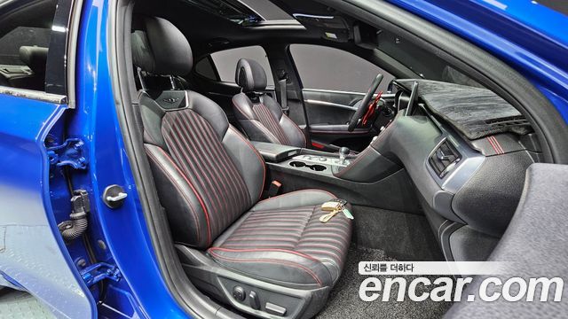 Genesis G70 2019 thumb 11