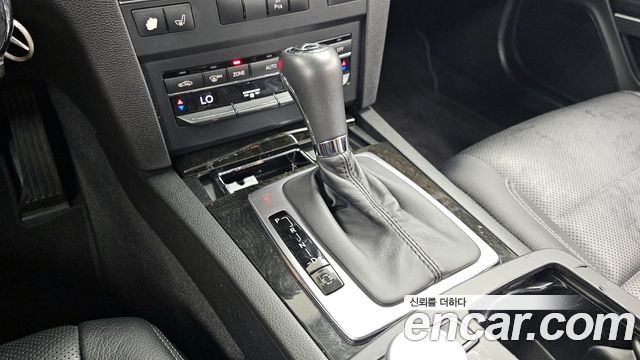 Mercedes-Benz E-Class 2011 thumb 9