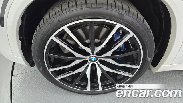 BMW X5 2019 thumb 6