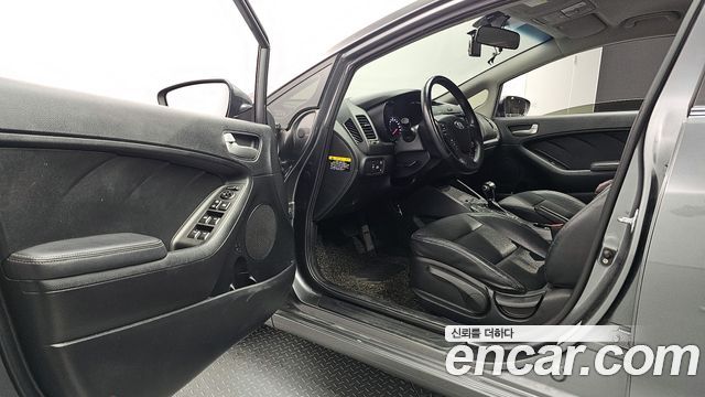 Kia K3 2014 thumb 11