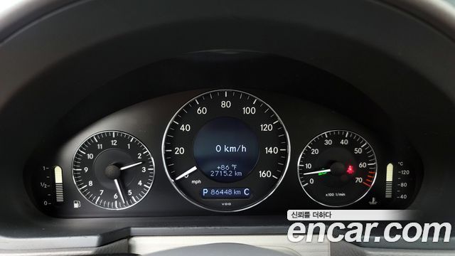 Mercedes-Benz E-Class 2006 thumb 8