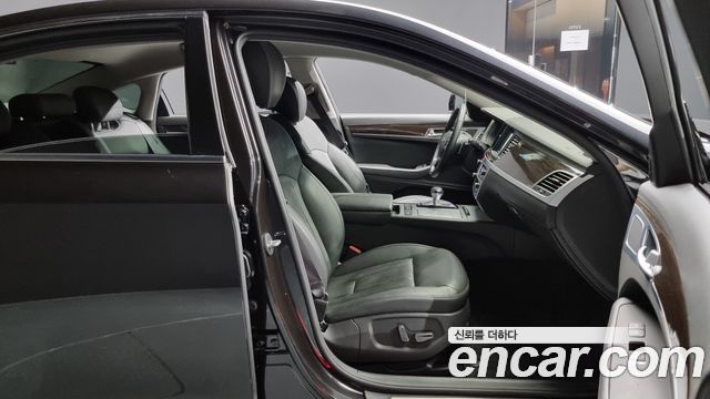 Genesis G80 2019 thumb 10