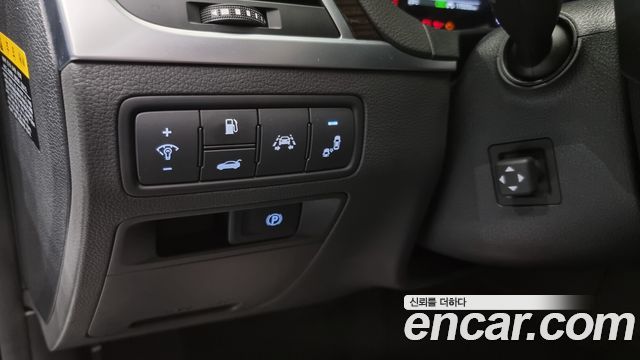 Genesis G80 2019 thumb 11