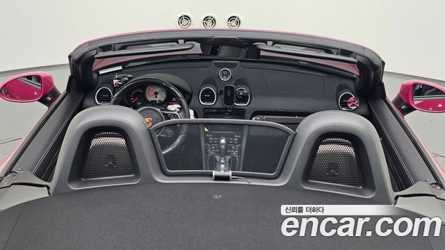 Porsche Cayman 2024 thumb 12