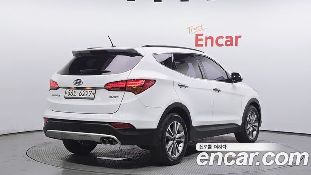 Hyundai Santa Fe 2014 thumb 3
