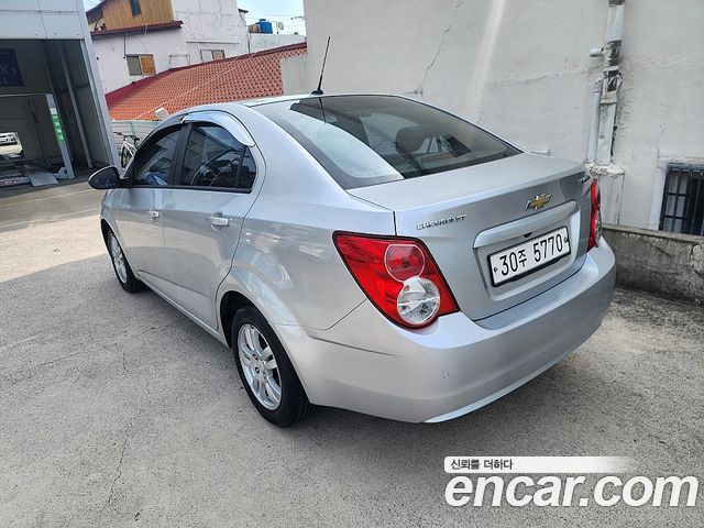 Chevrolet Aveo 2013 thumb 5