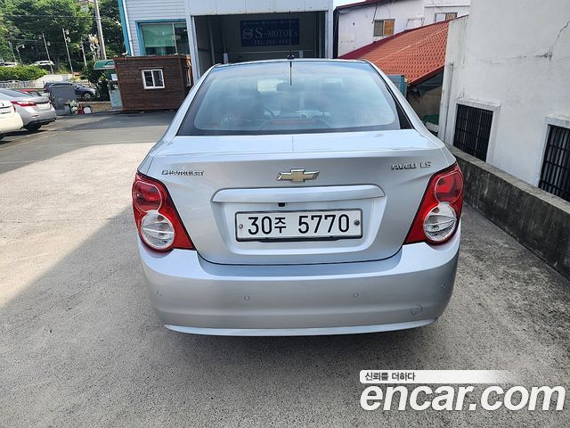 Chevrolet Aveo 2013 thumb 6