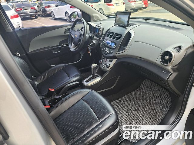 Chevrolet Aveo 2013 thumb 7