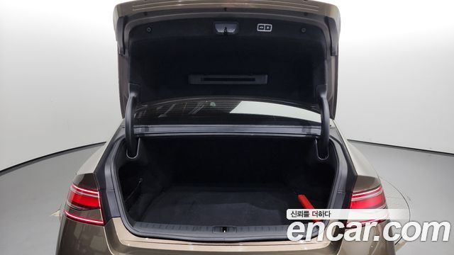 Genesis G90 2022 thumb 12
