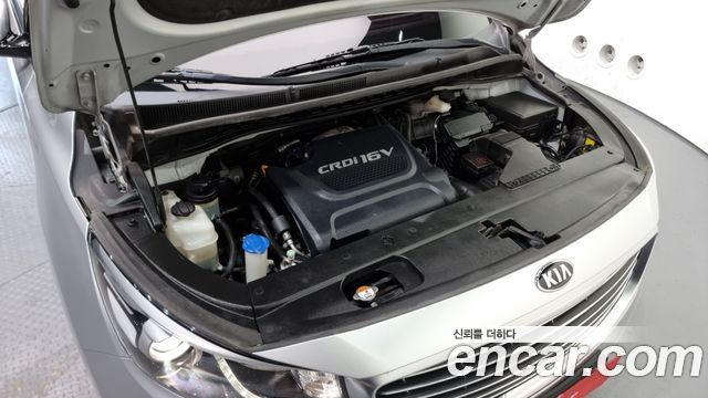 Kia Carnival 2016 thumb 7