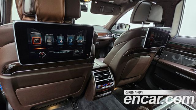BMW 7 серии 2016 thumb 11