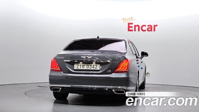 Genesis G90 2016 thumb 5