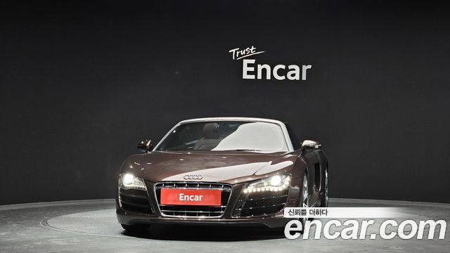 Audi R8 2012 thumb 3
