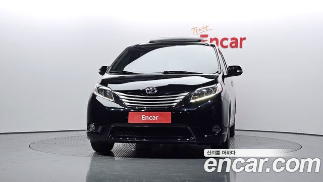 Toyota Sienna 2017 thumb 4