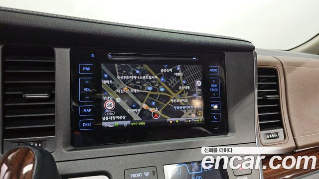 Toyota Sienna 2017 thumb 12