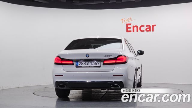 BMW 5 серии 2020 thumb 5