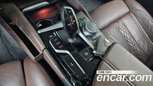 BMW 5 серии 2020 thumb 10