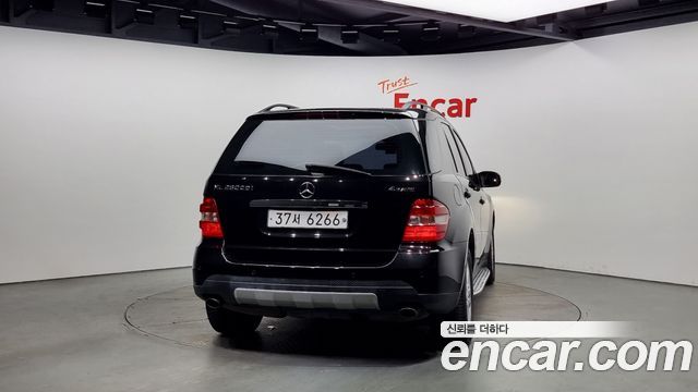 Mercedes-Benz M-Class 2007 thumb 4