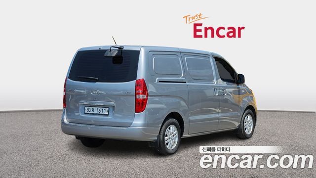 Hyundai Starex 2018 thumb 3