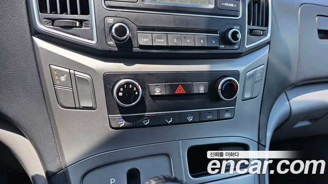 Hyundai Starex 2018 thumb 11